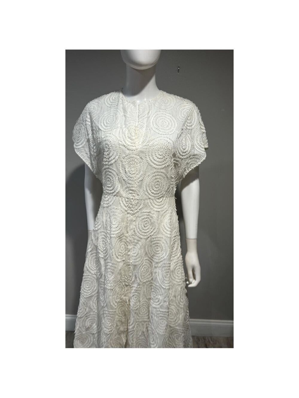 Akris Punto Cream Circle Loop Embroidery Dress Size 6 ** no belt - Picture 5 of 9